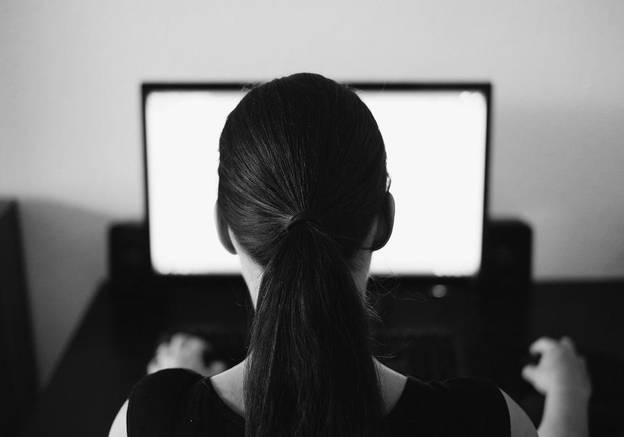 L-histoire-hallucinante-et-qui-ne-doit-jamais-devenir-banale-d-une-internaute-cyberharcelee